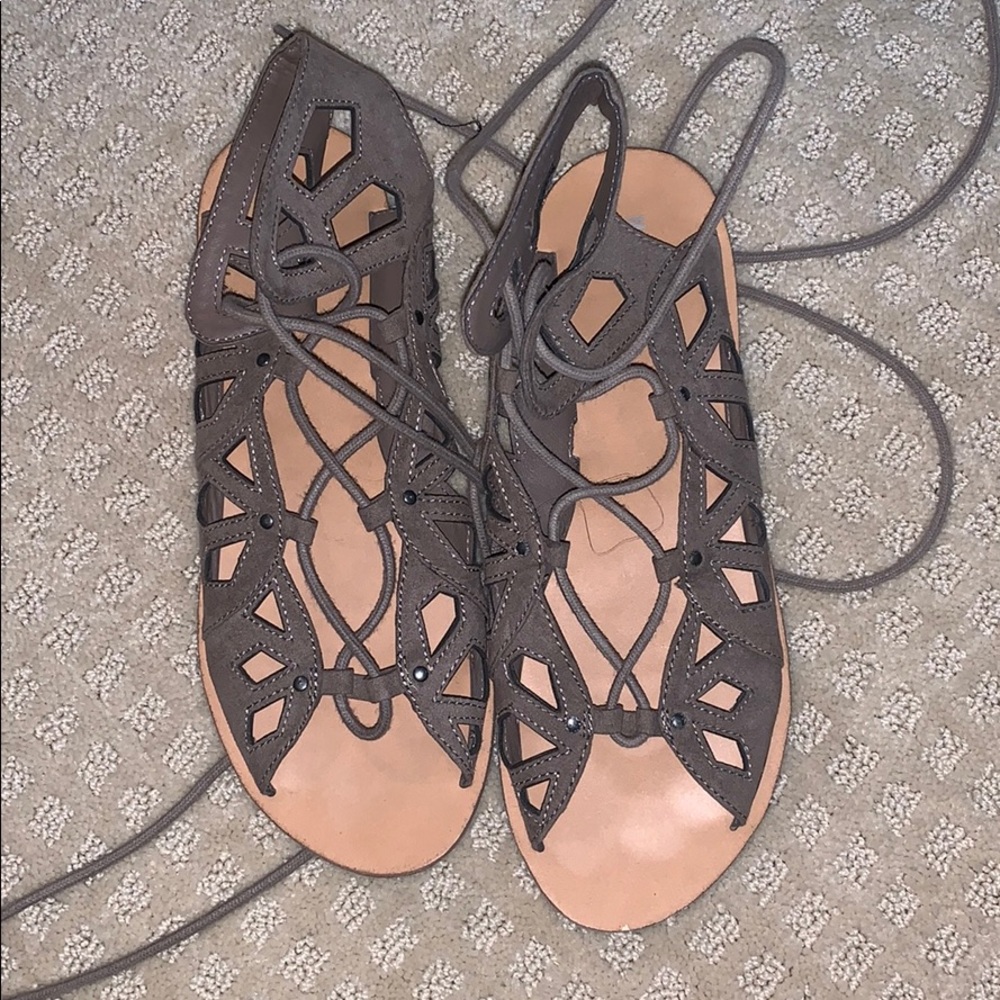Lace Up gladiator sandals - Picture 2 of 2